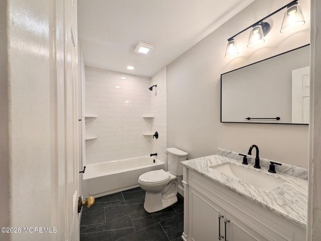 73 S Shore Drive, Toms River, NJ 08753