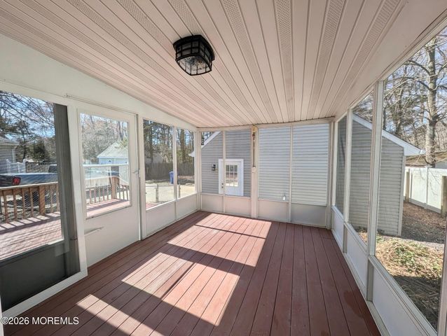 73 S Shore Drive, Toms River, NJ 08753