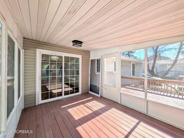 73 S Shore Drive, Toms River, NJ 08753
