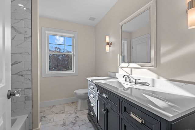 26 Ivy Hill Road 26, Waterford, CT 06385