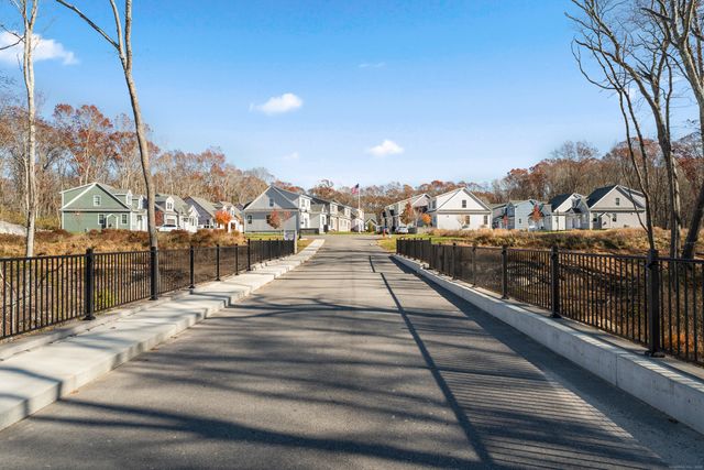 26 Ivy Hill Road 26, Waterford, CT 06385