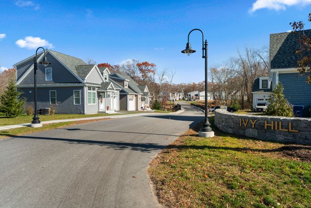 26 Ivy Hill Road 26, Waterford, CT 06385