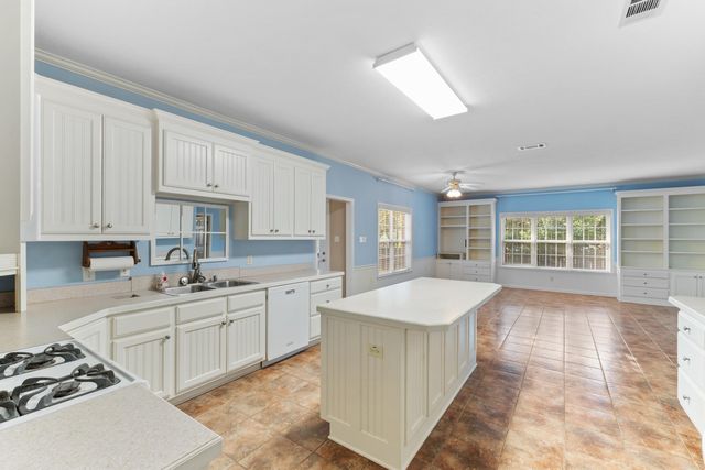 1140 Gertrude Drive, Conway, AR 72034