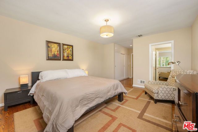 723 N Sierra Drive, Beverly Hills, CA 90210