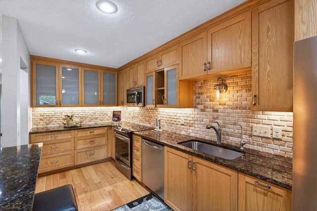 13786 78th Avenue N, Maple Grove, MN 55311