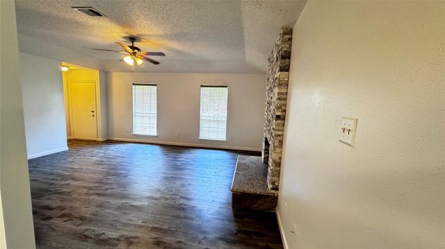 2511 Maple Tree Court, Stafford, TX 77477