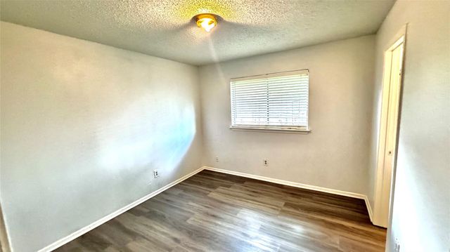 2511 Maple Tree Court, Stafford, TX 77477