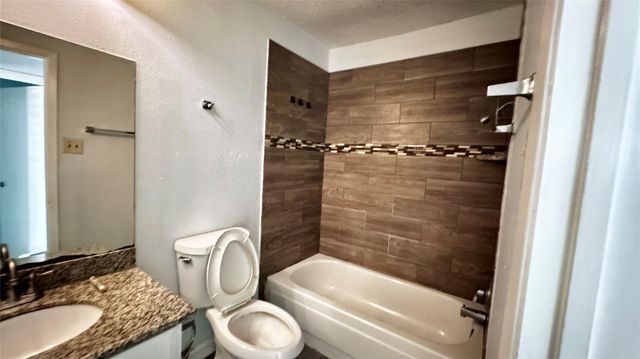 2511 Maple Tree Court, Stafford, TX 77477