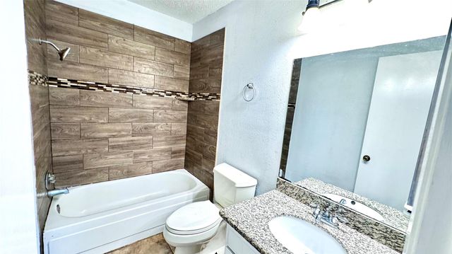 2511 Maple Tree Court, Stafford, TX 77477