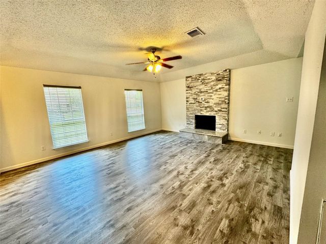 2511 Maple Tree Court, Stafford, TX 77477