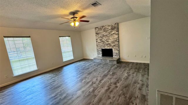 2511 Maple Tree Court, Stafford, TX 77477