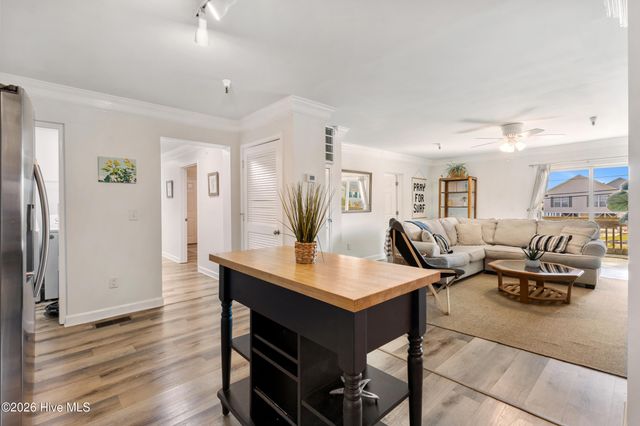 306 Lake Park Boulevard S Unit 102, Carolina Beach, NC 28428