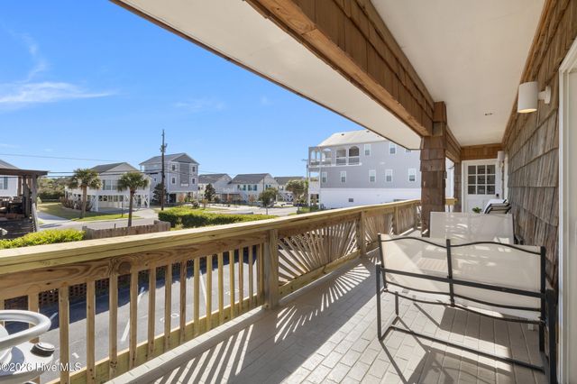 306 Lake Park Boulevard S Unit 102, Carolina Beach, NC 28428