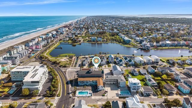 306 Lake Park Boulevard S Unit 102, Carolina Beach, NC 28428