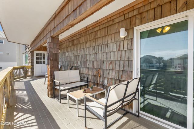 306 Lake Park Boulevard S Unit 102, Carolina Beach, NC 28428