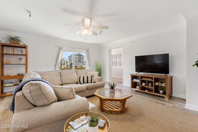 306 Lake Park Boulevard S Unit 102, Carolina Beach, NC 28428