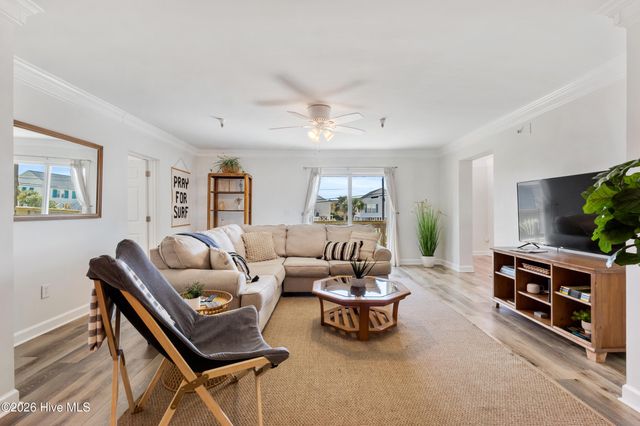 306 Lake Park Boulevard S Unit 102, Carolina Beach, NC 28428