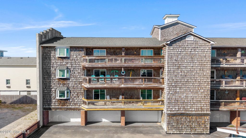306 Lake Park Boulevard S Unit 102, Carolina Beach, NC 28428