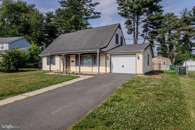 32 HASKELL LN, Willingboro, NJ 08046