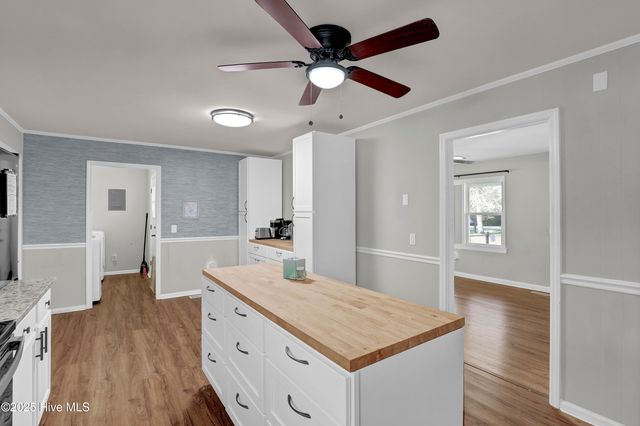 233 Halls Creek Road, New Bern, NC 28560