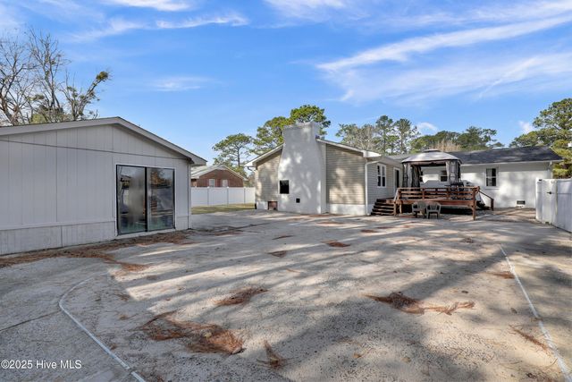 233 Halls Creek Road, New Bern, NC 28560