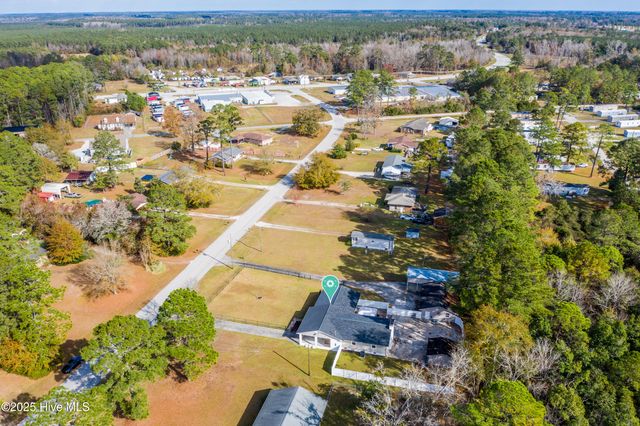 233 Halls Creek Road, New Bern, NC 28560