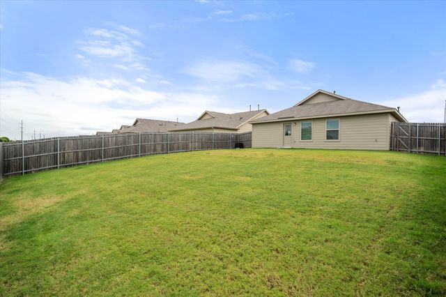 8632 Thicket Ridge Street, Fort Worth, TX 76123