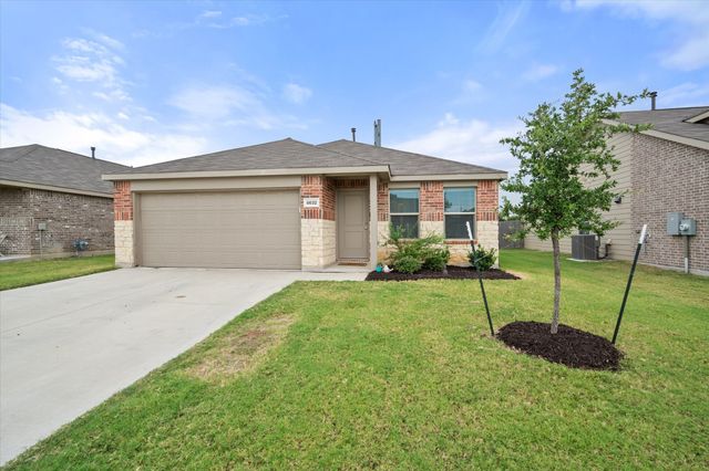 8632 Thicket Ridge Street, Fort Worth, TX 76123