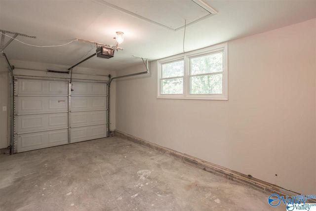 3508 Lois Lane, Huntsville, AL 35810