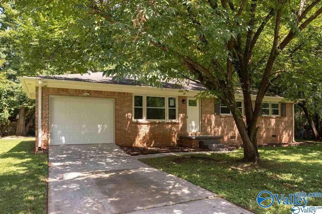 3508 Lois Lane, Huntsville, AL 35810