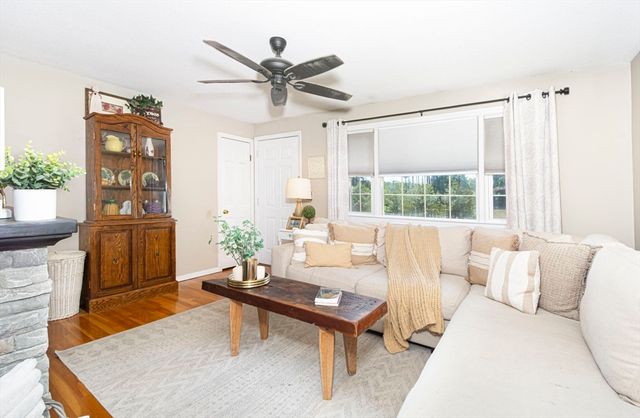 53 Boutelle Rd, Sterling, MA 01564