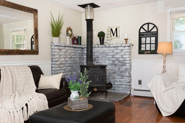 53 Boutelle Rd, Sterling, MA 01564