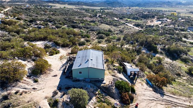 42475 La Brinia, Anza, CA 92539