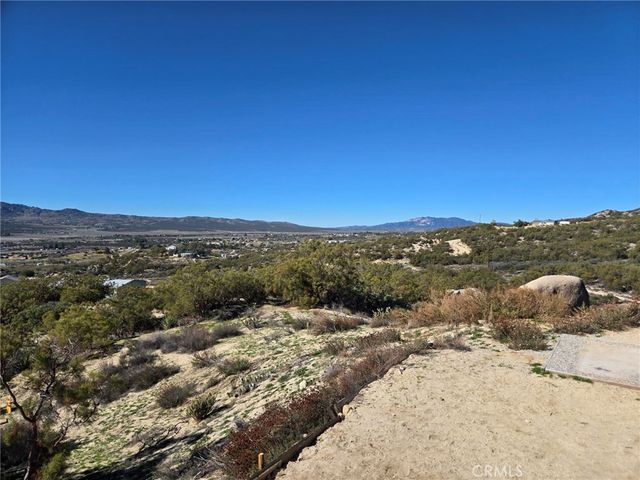 42475 La Brinia, Anza, CA 92539