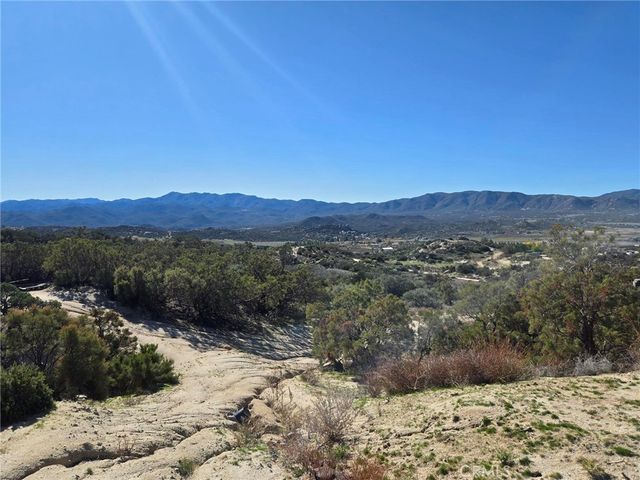 42475 La Brinia, Anza, CA 92539