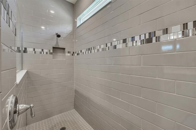 2001 SPRING SHOWER CIRCLE, Kissimmee, FL 34744