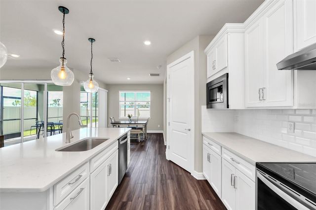 2001 SPRING SHOWER CIRCLE, Kissimmee, FL 34744