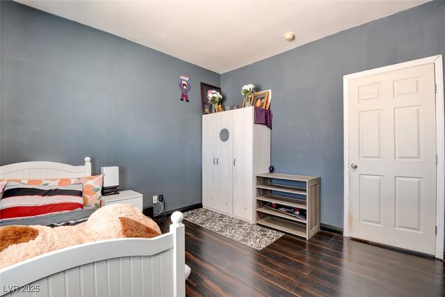 7609 Rory Court, Las Vegas, NV 89129