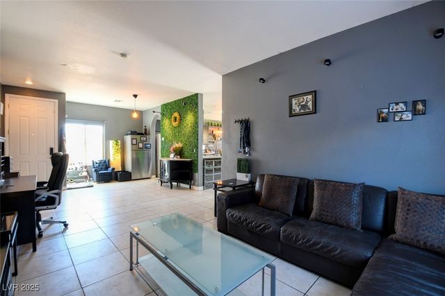 7609 Rory Court, Las Vegas, NV 89129