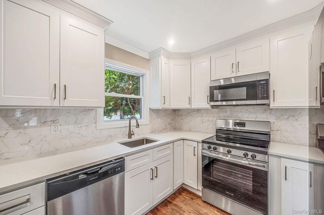 610 Americus Avenue, East Patchogue, NY 11772