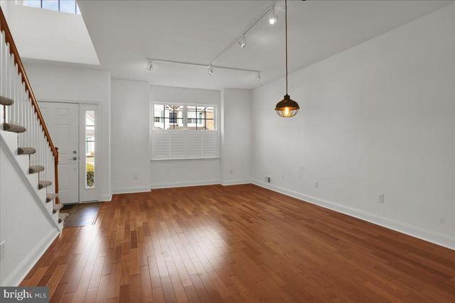 116 VILLAGE DR, Blandon, PA 19510