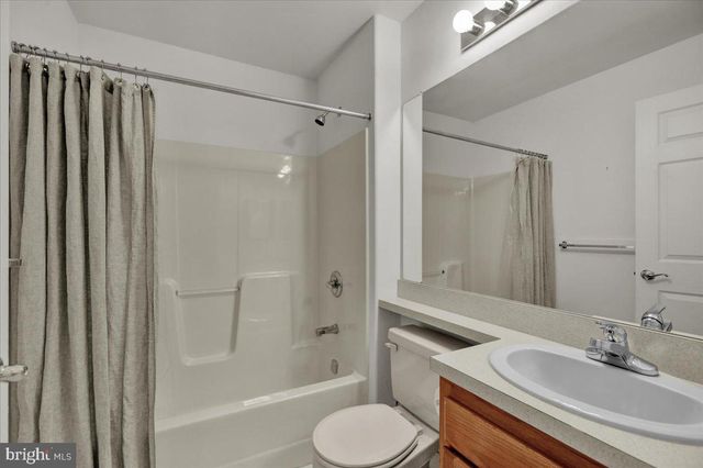 116 VILLAGE DR, Blandon, PA 19510