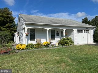 58 WESTMINSTER DR S, Southampton, NJ 08088