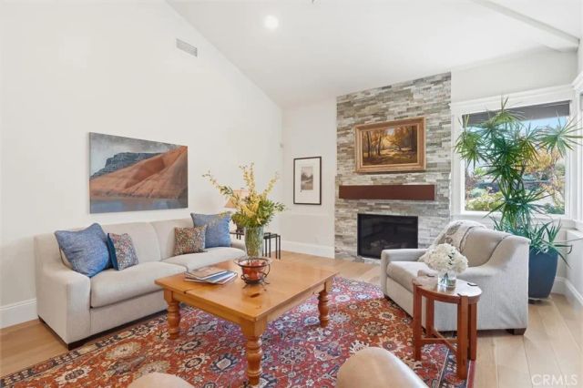 19 Sunnyfield, Rolling Hills Estates, CA 90274