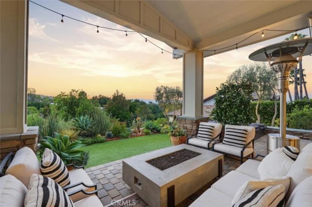 19 Sunnyfield, Rolling Hills Estates, CA 90274