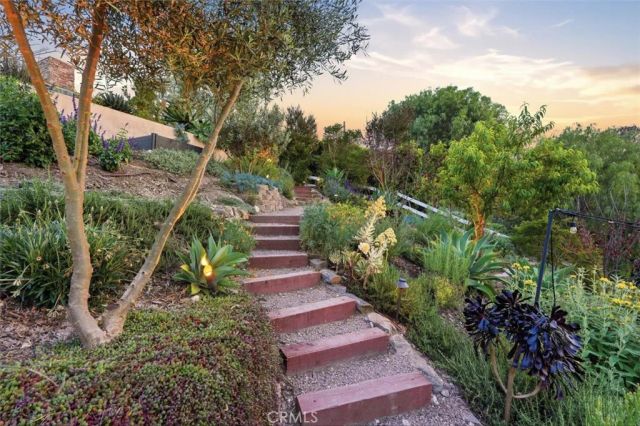 19 Sunnyfield, Rolling Hills Estates, CA 90274