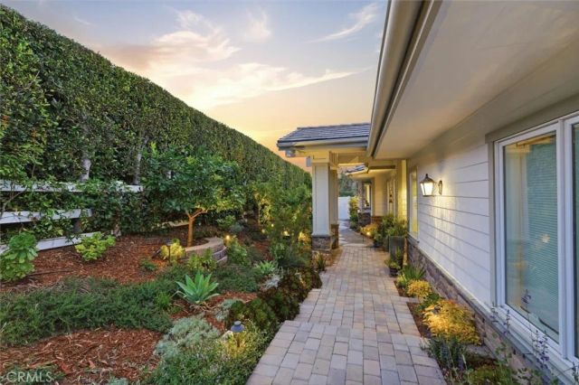 19 Sunnyfield, Rolling Hills Estates, CA 90274