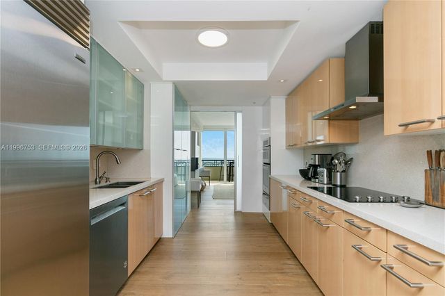 3350 SW 27th Ave 2002, Miami, FL 33133