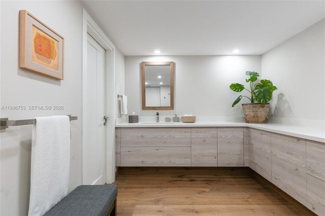 3350 SW 27th Ave 2002, Miami, FL 33133