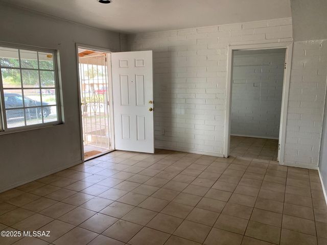 3241 S Lloyd Vista, Tucson, AZ 85713